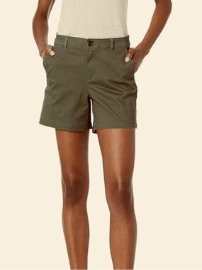 Amazon Essentials Women's Mid-Rise Slim-Fit 5 Inch Inseam Khaki Shorts